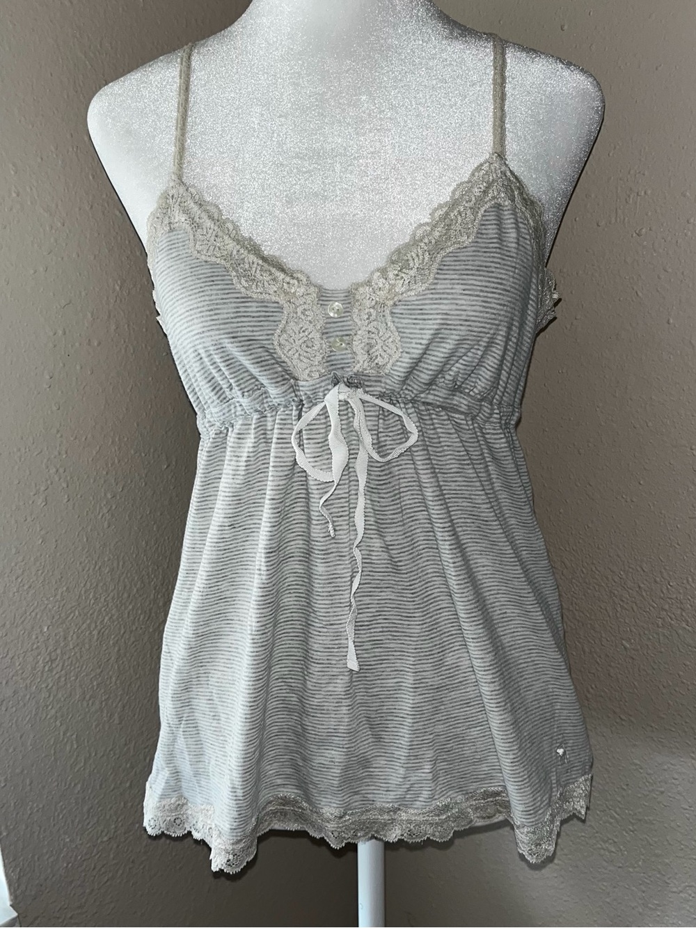 Vintage Y2K Abercrombie & Fitch 2000s Lace Trim Babydoll Tank Top